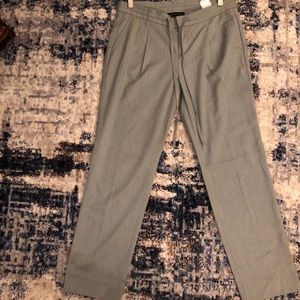 BANANA REPUBLIC PIN STRIPE CROPPED PANTS - SIZE 2